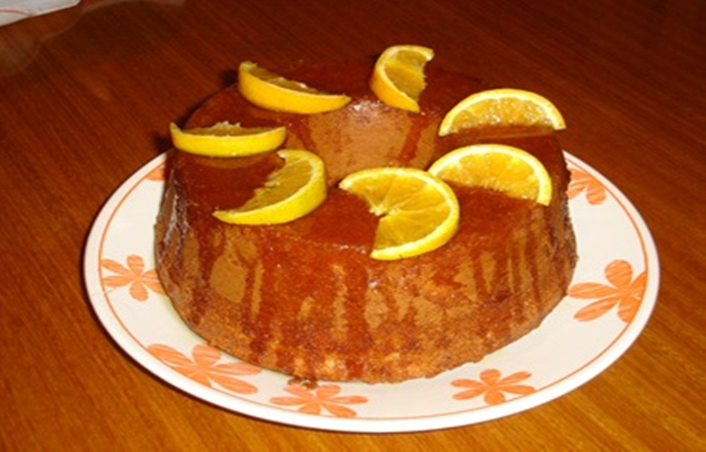 Ir para  <ul>
	<li>1 laranja inteira, com casca;</li>
	<li>4 ovos;</li>
	<li>2 x&iacute;caras de ch&aacute; de a&ccedil;&uacute;car;</li>
	<li>1 x&iacute;cara de ch&aacute; de...